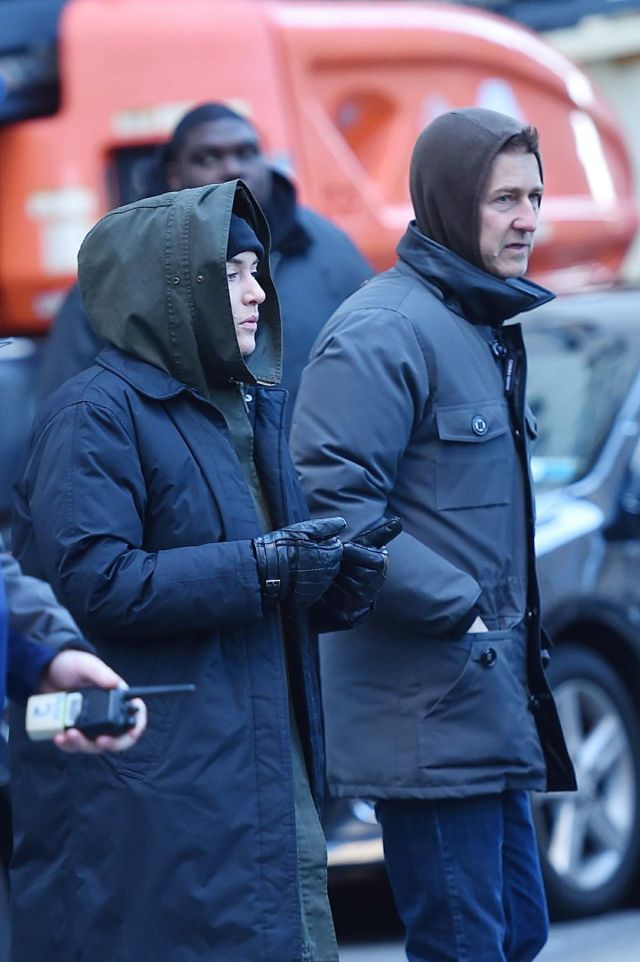 kate-winslet-seen-on-the-set-of-collateral-beauty-in-new-york-march-2-2016-x15-regular-8